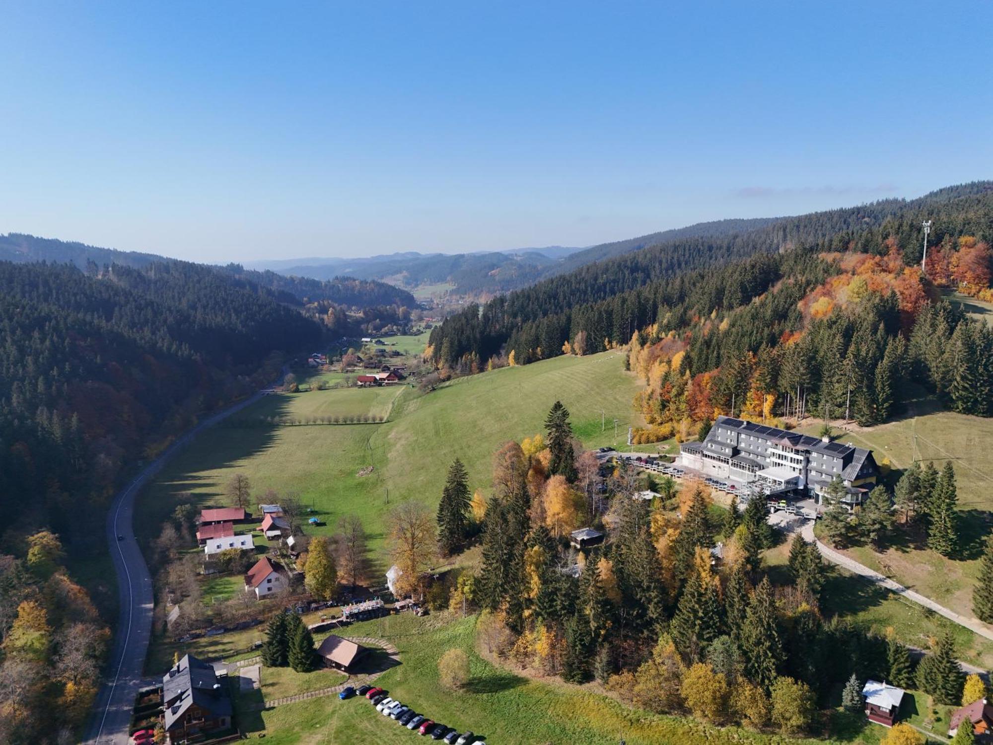 Spa hotel Lanterna Velké Karlovice Esterno foto